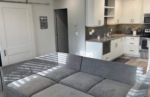 East Hill Apartamento | Suite spot on Heritage Lane