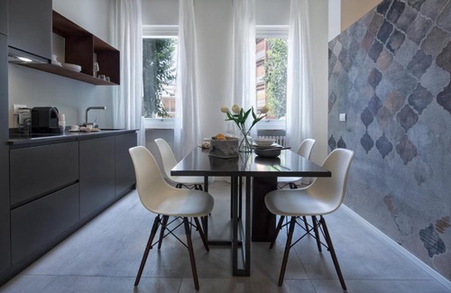 Voghera Apartamento | Suite Vogue City
