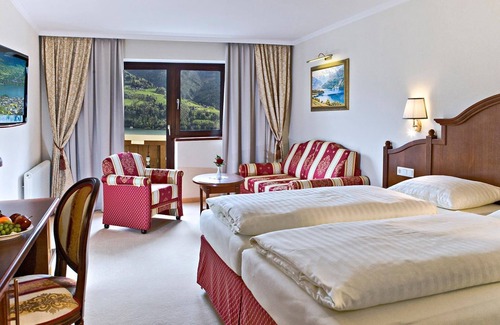 Zell am See Hotel | Suite con balcón al pueblo y lago - Hotel Berner.