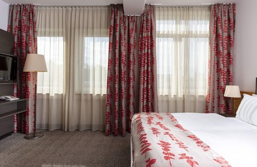 Neu-Isenburg Apartamento | Vrbo Property