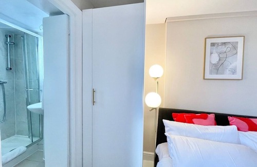Somers Town Apartamento | Suite with Private Bathroom in Camden