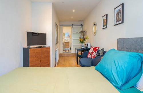 Overtoomse Sluis Cama Y Desayuno | Suite with private bathroom near Vondelpark