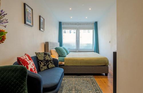 Overtoomse Sluis Cama Y Desayuno | Suite with private bathroom near Vondelpark