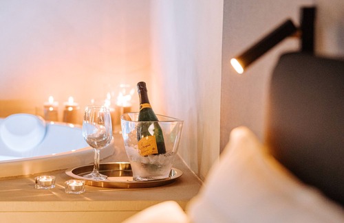 Monopoli Cama Y Desayuno | Suite1212 Bandiera