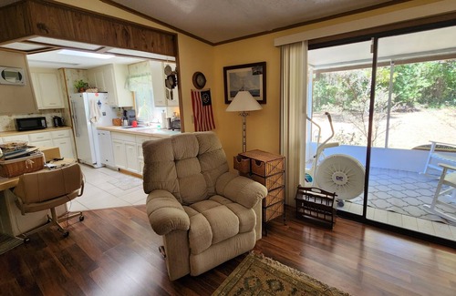 Candler Casa | SuiteHome among the Oaks.