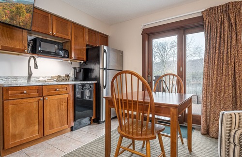 Thayerville Condominio | Suites at Silver Tree A123