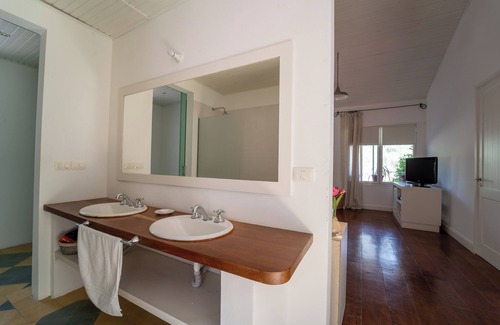 Conchillas Cama Y Desayuno | Suites Camacho