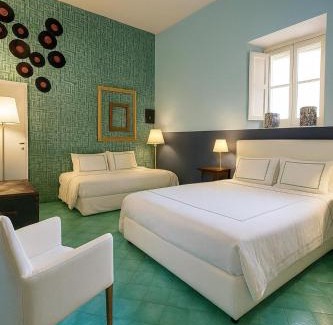 Capri Cama Y Desayuno | Suites Edivino Design Capri