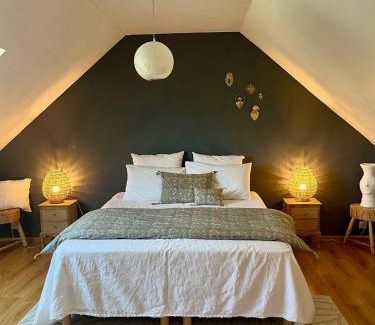 Bures Cama Y Desayuno | SUITES EN PERCHE-Proche Mortagne