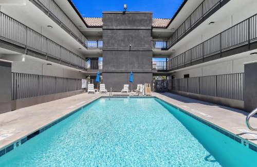 Central Escondido Hotel | Suites Escondido CA
