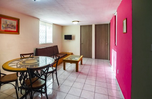 Zona Expo Hotel | Suites Navata