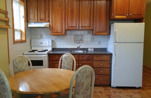 Wasaga Beach Cabaña | Suites of Wasaga Beach 2-mins walk Beach 1