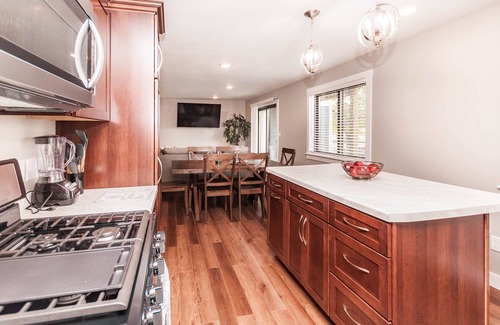 Kutzky Park Condominio | Suites on 4th Unit # 1 - 2 bdrm-2 bath-1 mile-Mayo Clinic