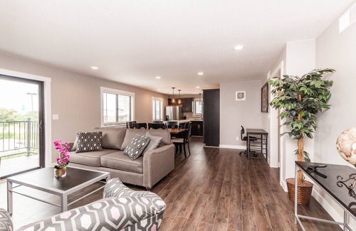 Kutzky Park Condominio | Suites on 4th unit # 3 - 2 bdrm-2 bath-1 mile-Mayo Clinic