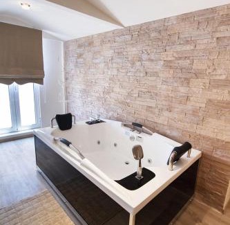 Lefkada Apartamento | SUITES PIROFANI