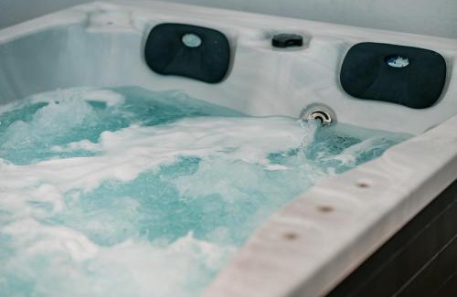 Alimos Apartamento | Suites with magical view & jacuzzi