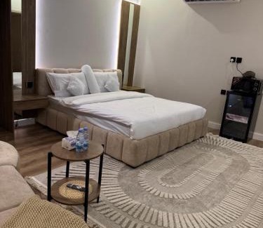 AlUla Apartamento | Suits guys