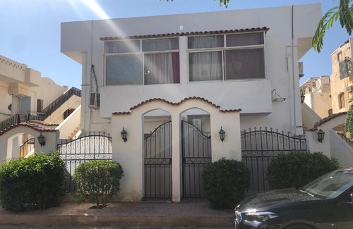 El Hadaba Apartamento | Sultan Apartment Hadaba Near Farsha Penthouse
