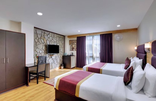 Darjeeling Hotel | Sumitel Hotel 500 meters from Mall Road