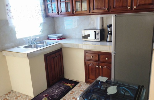 Santa Cruz Apartamento | Summaz Oasis- Cozy 2-bedroom apartment with WiFi, AC in charming Santa Cruz