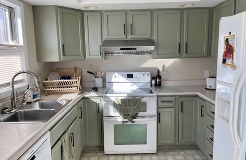 Gregory Casa | Summer '26 Monthly Rental Lakefront Home Ann Arbor/Chelsea/Dexter & Rec Trails
