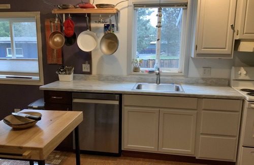 Southern Crossing Casa | Summer at Deschutes River Bliss, access to river and river trails