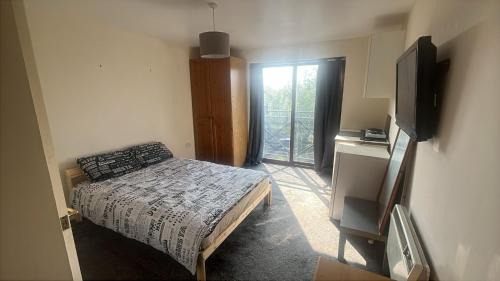 West Thurrock Apartamento | Summer at Lakeside Shopping centre Chafford Hundred Branch