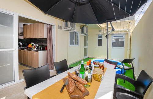 Mellieha Apartamento | Summer Breeze 3 Bedroom Family Maisonette with sunny terrace in Mellieha - by Getawaysmalta