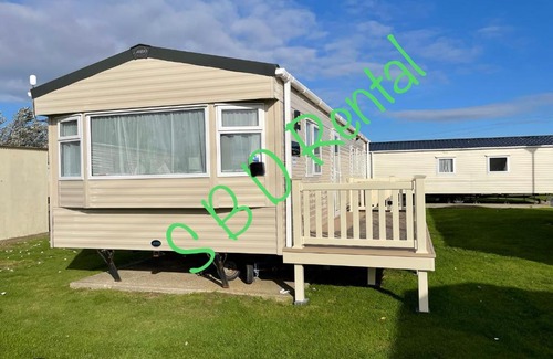 Clacton-on-Sea Complejo | Summer Breeze Deluxe Caravan Rental