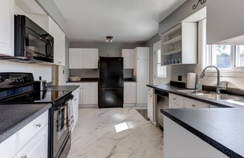 Brighton Casa | Summer Breeze Lakeside House with Beach Access and HOT TUB