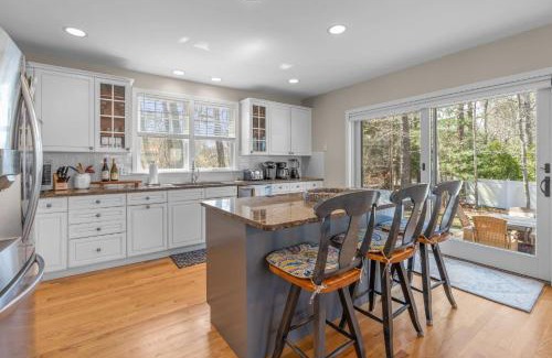 Summersea Casa | Summer by the Sea - Central to all beaches & ponds