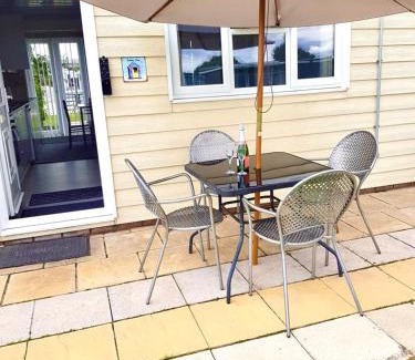 Camber Chalet De Esquí | Summer Days