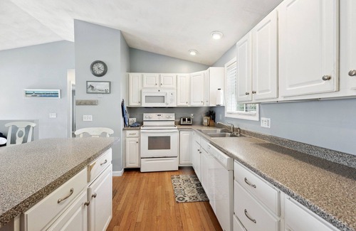 Saunderstown Casa | SUMMER ESCAPE