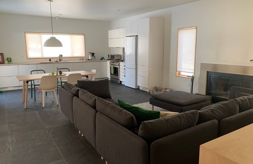 Williams Bay Casa | Summer fun in a modern home near the lake, restaurants, and exciting activities!