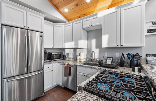 Hartford Casa | Summer fun in Oxford Hills – Dog Friendly!