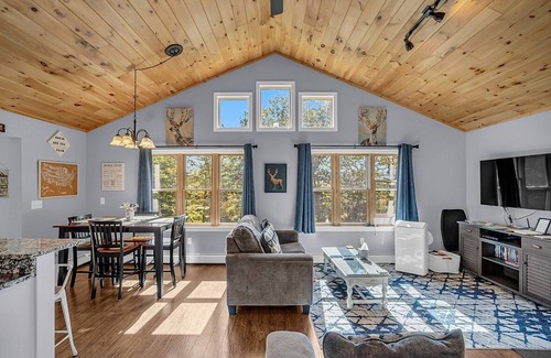Hartford Casa | Summer fun in Oxford Hills – Dog Friendly!