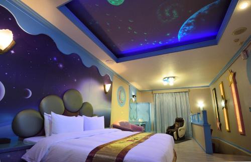 North District Hotel | Summer House Motel