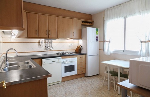 Miami Platja Chalet De Esquí | Casa Adosada con jardín Privado, BBQ y Piscina · UHC CASA MAGNOLIA