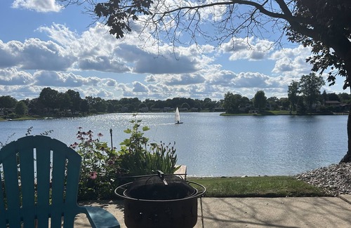 Troy Casa | Summer Lake House MI