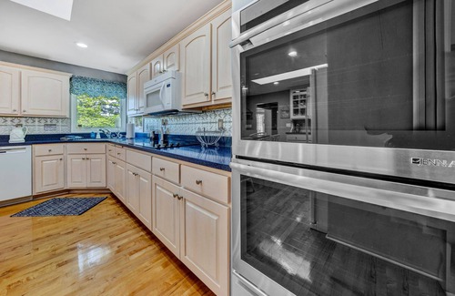 Huddleston Casa | Carril verano! No despertar Cove / FirePit / Barcos / Hot Tub / WIFI / Gameroom / Cabana / Lote plana!