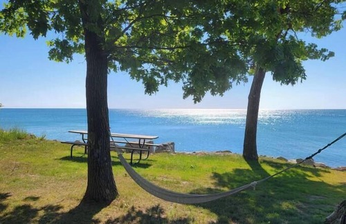 Tawas City Cabina | Summer, Mermaid Coast Cottages on Lake Huron