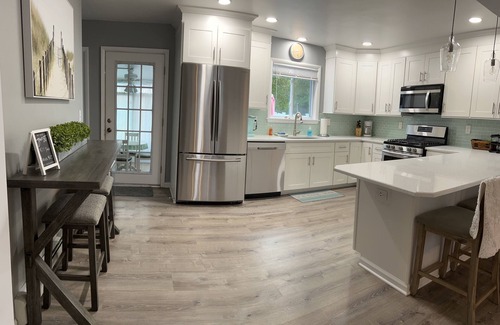 Point Pleasant Beach Casa | Summer modern rental. Close to the beach.
