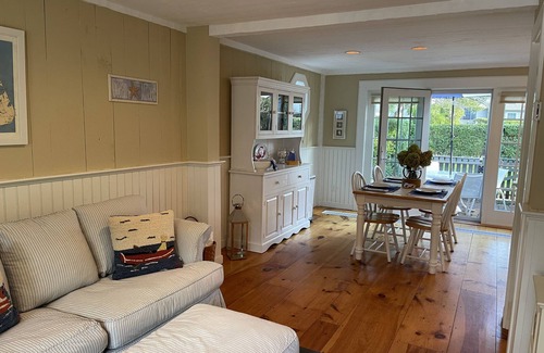 Mashpee Casa | SUMMER RETREAT AWAITS YOU