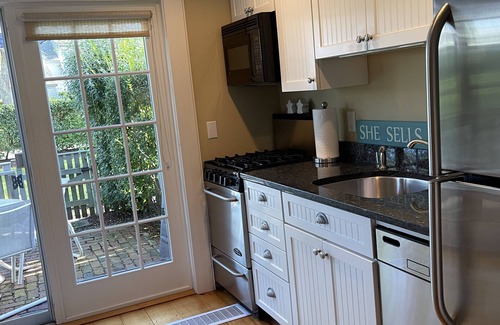 Mashpee Casa | SUMMER RETREAT AWAITS YOU