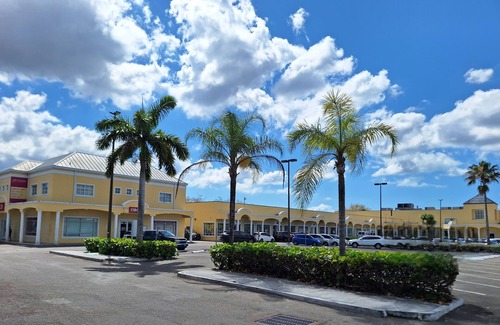 Stapledon Gardens Apartamento | Summer's Haven centrally located, 5min drive to Beaches, Hotels and Restaurants