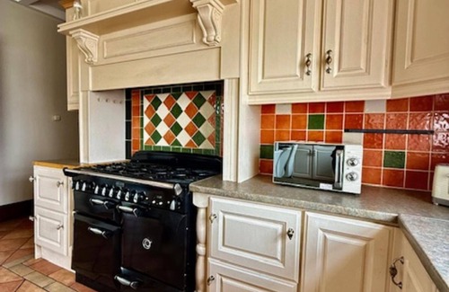 Holycross Casa | Summer Sale! Beakstown House Luxurious 5-bed Villa