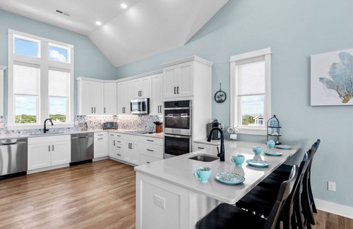 Ocean Isle Estates Casa | SUMMER SAVINGS - Semi-Oceanfront Dog Friendly w/ Pool, Hot Tub, Beach Nearby