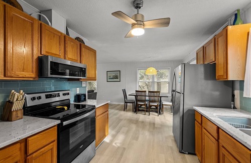 Emerald Isle Cabaña | Summer Shade - sound and beach access. Newly remodeled and furnished in 2023!