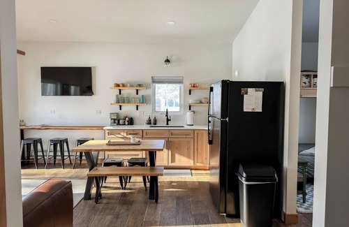 Necedah Casa | Summer Tiny Home and Bunkhouse getaway at Timber Landing! Hot Tub & Wood Sauna