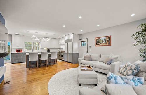 South Dennis Casa | Summer vacation paradise, with private heated pool, sleeping 8